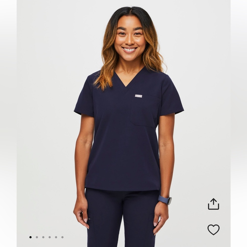 Figs Women's Navy Scrub Top